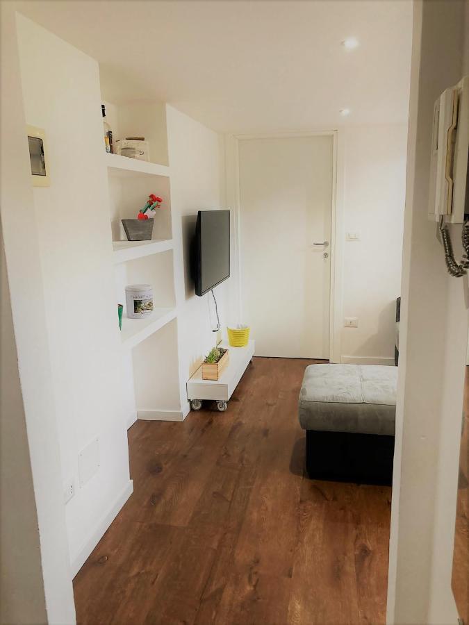 White Flat Puglie Apartment Milan Luaran gambar